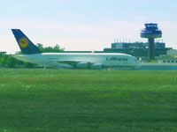 Der A380 auf dem Flughafen Hannover-Langenhagen