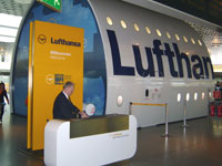 Der etwas andere Filmvorf�hrraum im Terminal C