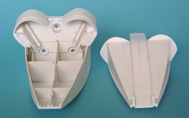 Am oberen Teil fehlen noch die Wulstformen