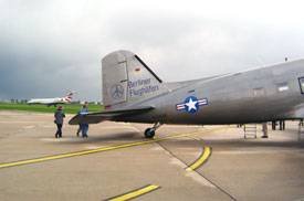 Das Heck, rechte Seite der "D-CXXX"