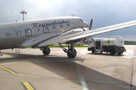 Die "D-CXXX" von rechts-hinten