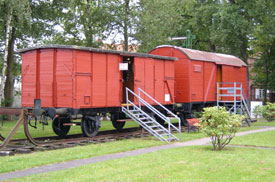 Der Dokumentarfilm im rechten Waggon dauert ca. 15 min.