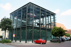 Bild von der Voliere