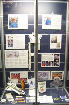 Die deutschen Astronauten waren Ulrich Walter und Hans Schlegel