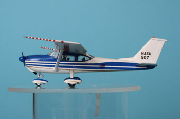 Bild von der Cessna 172K NASA 507