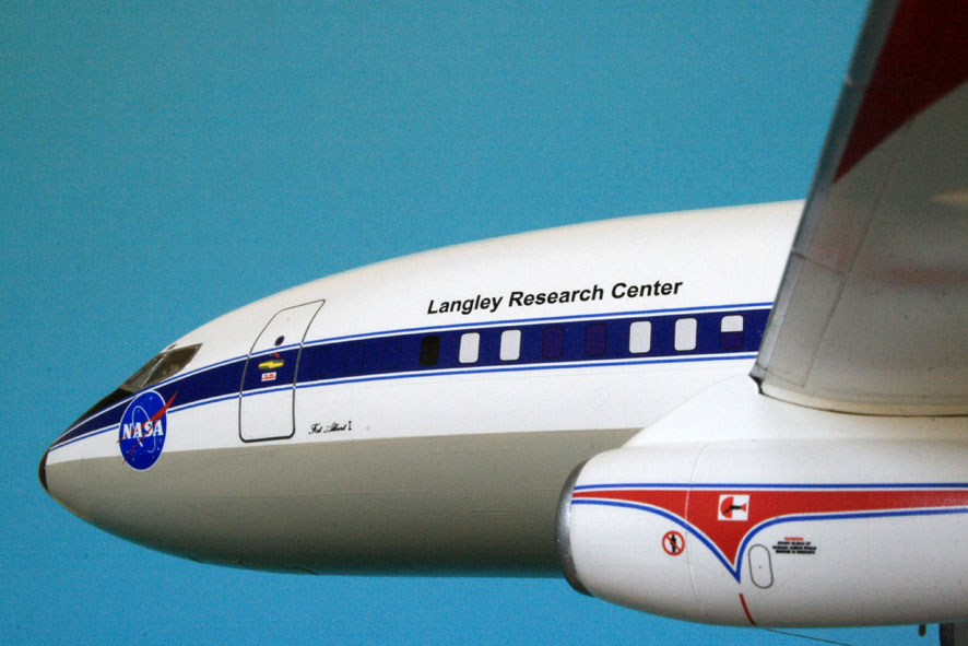 Detailbild von der Boeing 737-130 NASA 515