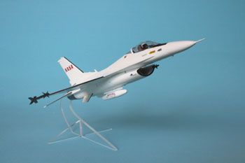 Bild von der General Dynamics F-16A NASA 516/816