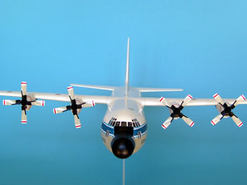 Bild von der Lockheed NC-130B NASA 707