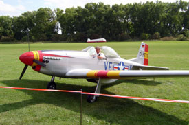 Ultraleicht P-51 kurz vor Motorstart