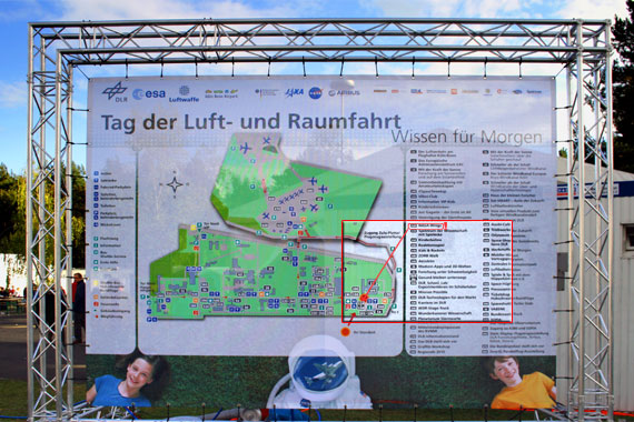 Lage- und Orientierungsplan direkt neben dem NASA-Wings-Zelt
