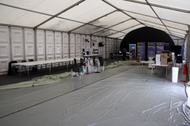 Bild im Ausstellungszelt