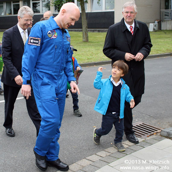 Personengruppe mit ESAnauten Reiter und Gerst