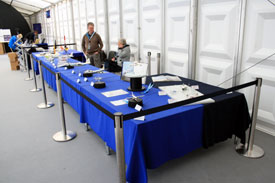 Bild von den Ausstellungstischen